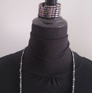 Magnetic necklace